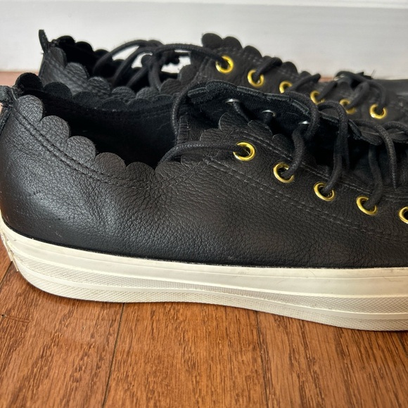 Converse Sneakers Scalloped Leather Shoes Women’s Size 9 Black - Picture 6 of 9
